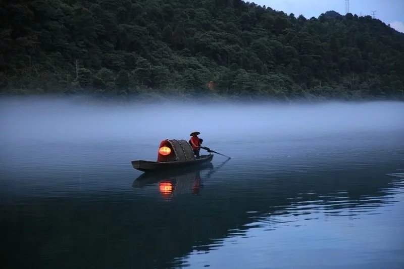 山水如画湖南莽山、东江湖、尽享美食高铁三天游